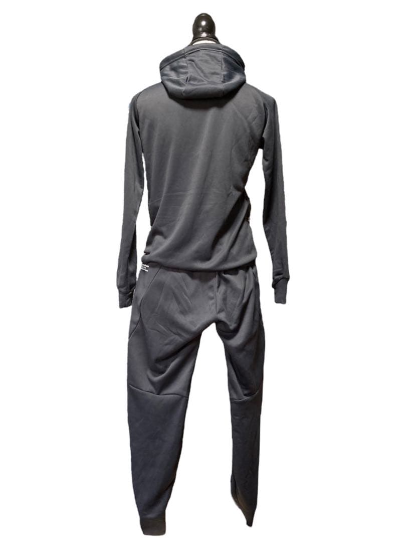 DESCENTE ヒートナビ　トレーニングスーツ　セットアップ　ブラックMサイズ
