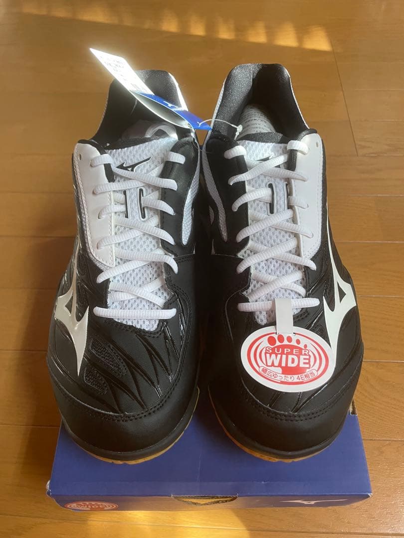 ミズノ waveclaw WIDE 28cm 新品