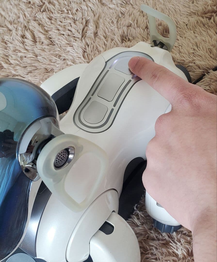 aibo ERS-7 通電・反応確認済み　ジャンク扱い
