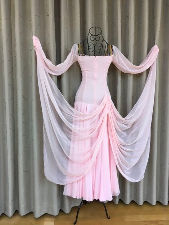 ゆ*う様 新品 ベビーピンク♡スタンダードドレス♡ミニデモに