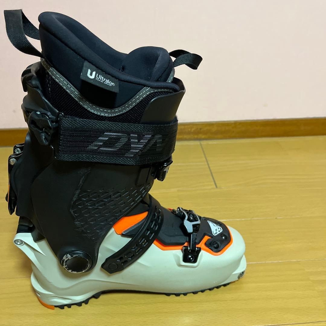 ディナフィットRADICALラディカル 山スキーブーツ　定価154,000円