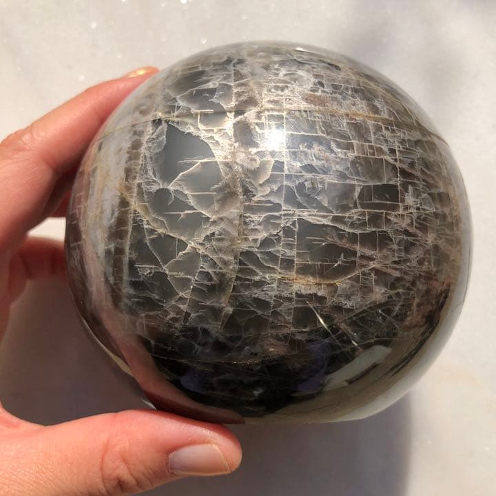 ビッグ ブラックムーンストーン