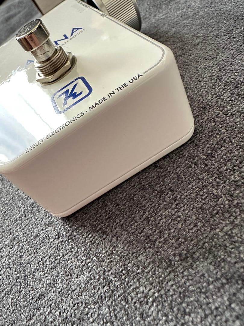 美品 KEELEY KATANA BOOST ‘Throwback White’