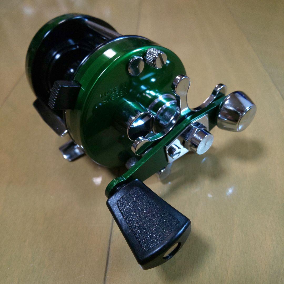 ABU アンバサダー 2500CI グリーン 希少【新品・未使用】 箱・付属品付