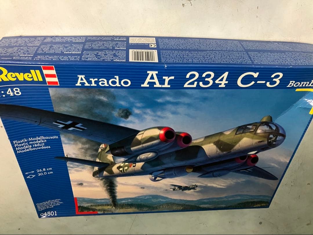 Revell 1/48AradoAr234C-3JetBomberレベル アラド