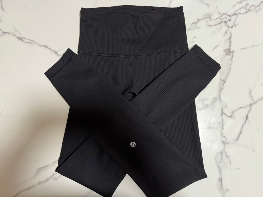 ルルレモン レギンス タイツ リブ Lululemon Wunder Train