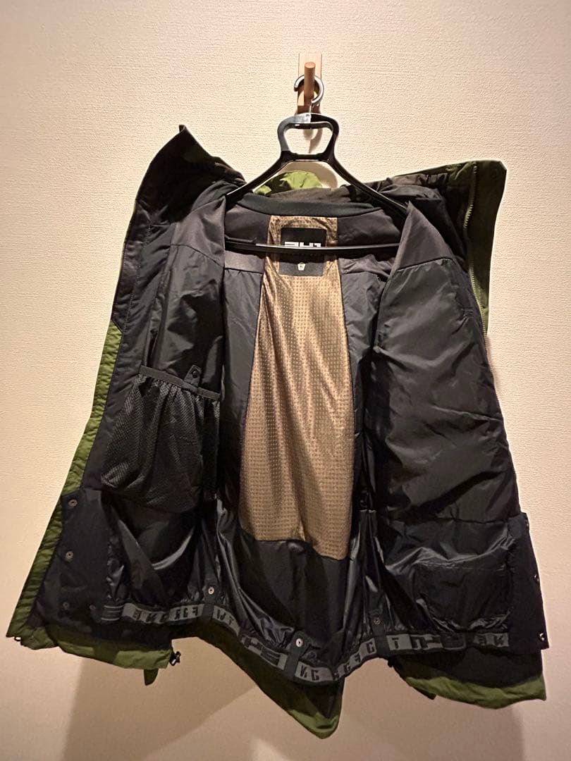 【再値下】スノーボードTWOFORONE EXPLORERJK23-24