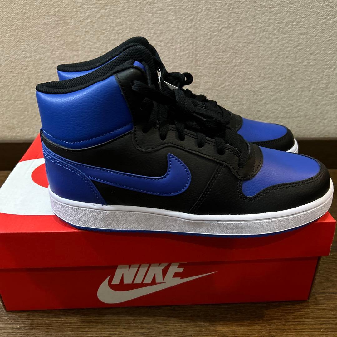 NIKE ブラック/ブルー ハイカットスニーカー