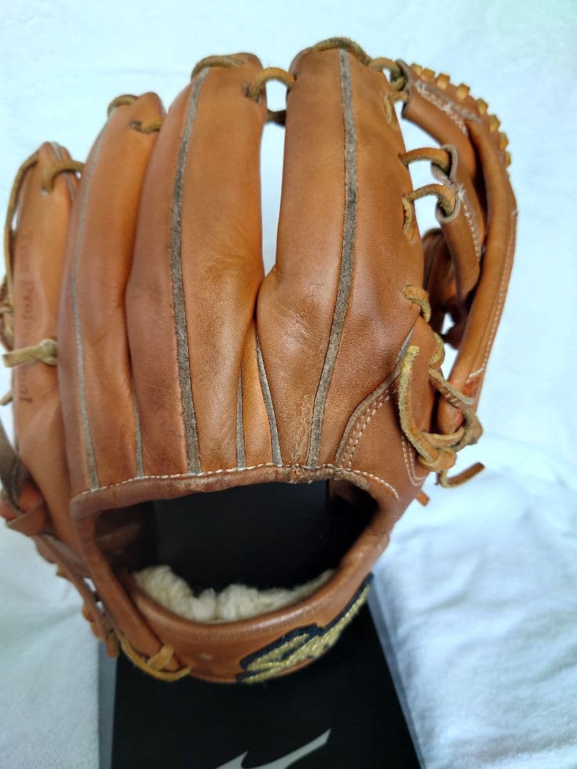 スラッガー　硬式内野手　グローブ
