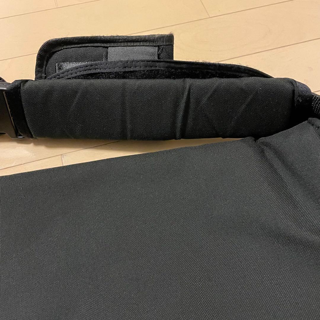 bagaboo メッセンジャーバッグ 黒　blue lug メッセンジャー
