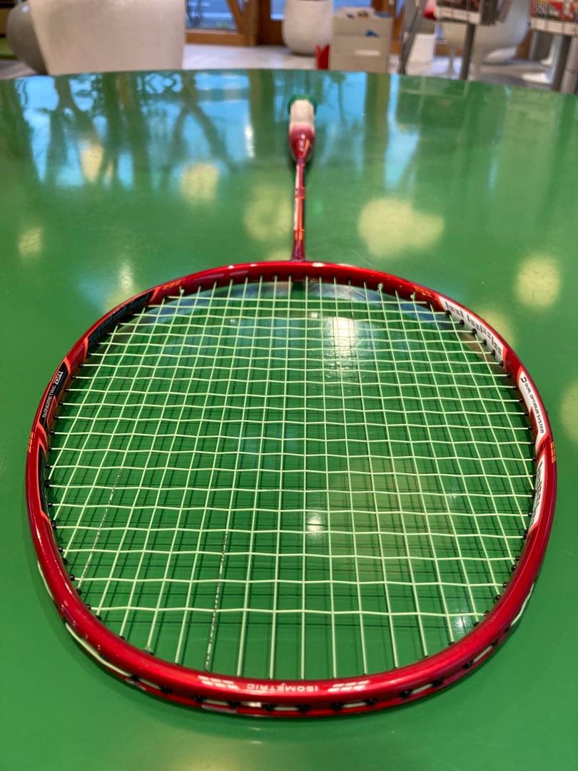 YONEX ヨネックスバドミントンラケット デュオラ7 DUORA 7 赤色‼︎