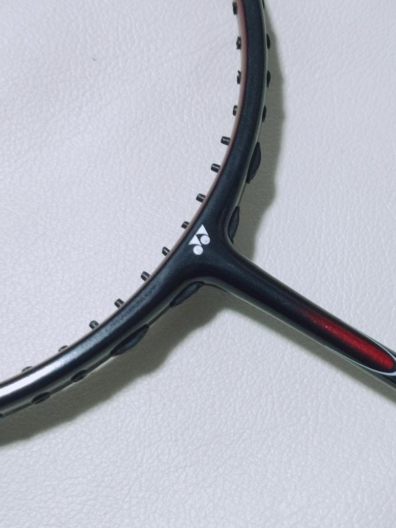 YONEX ARMORTEC 700 バドミントン　ラケット