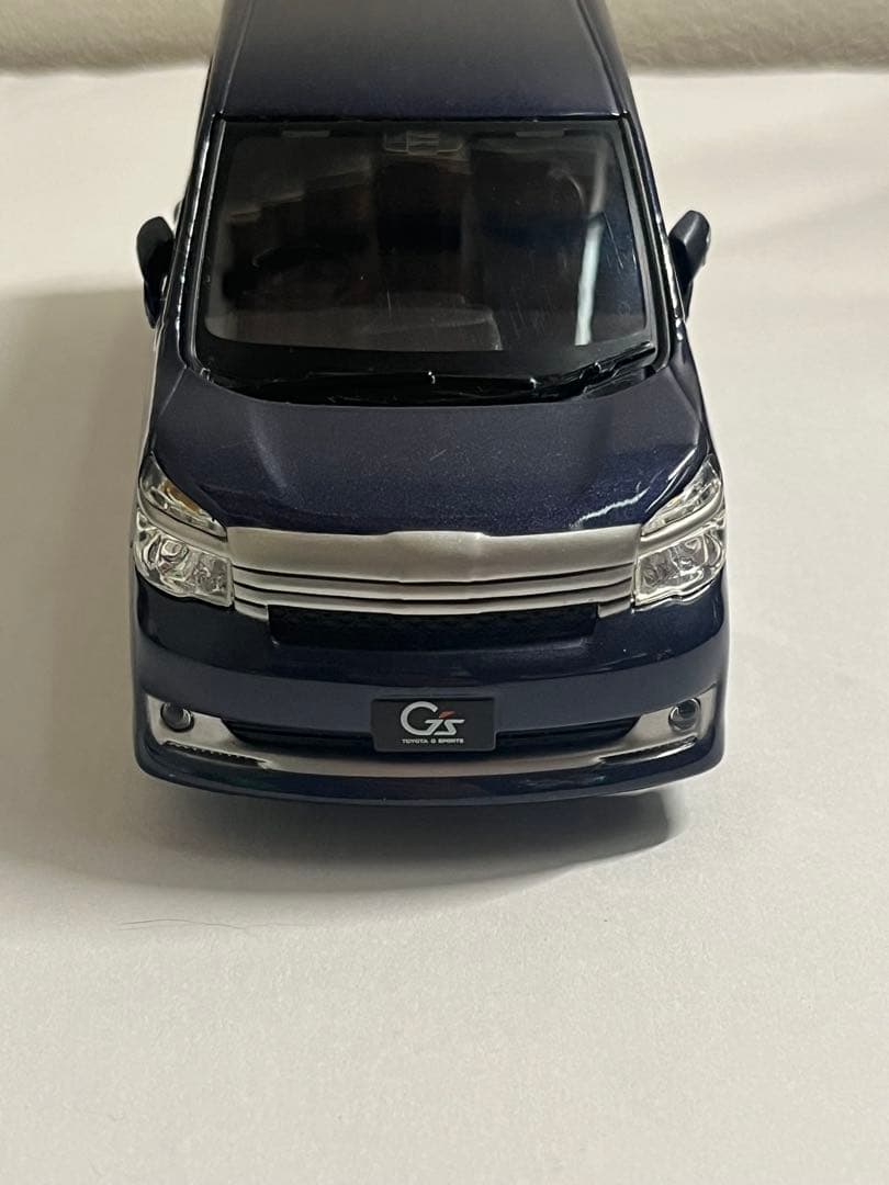 非売品　トヨタ　70　VOXY　ヴォクシー　G's 　カラーサンプル　ミニカー