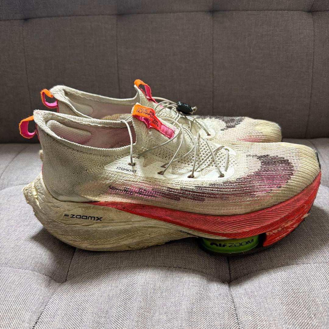 Nike ZoomX スパイクシューズ クリーム/ピンク値下げ可能です