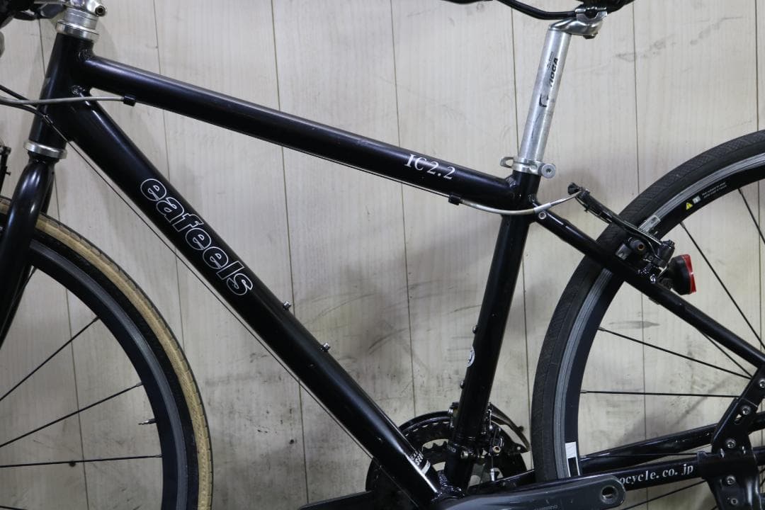 eafeels IC2.2 700C アルミ24速 400mm BLACKクロス