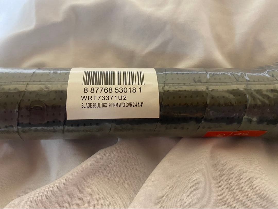 WILSON Blade98UL 16×19 FRM 未使用品