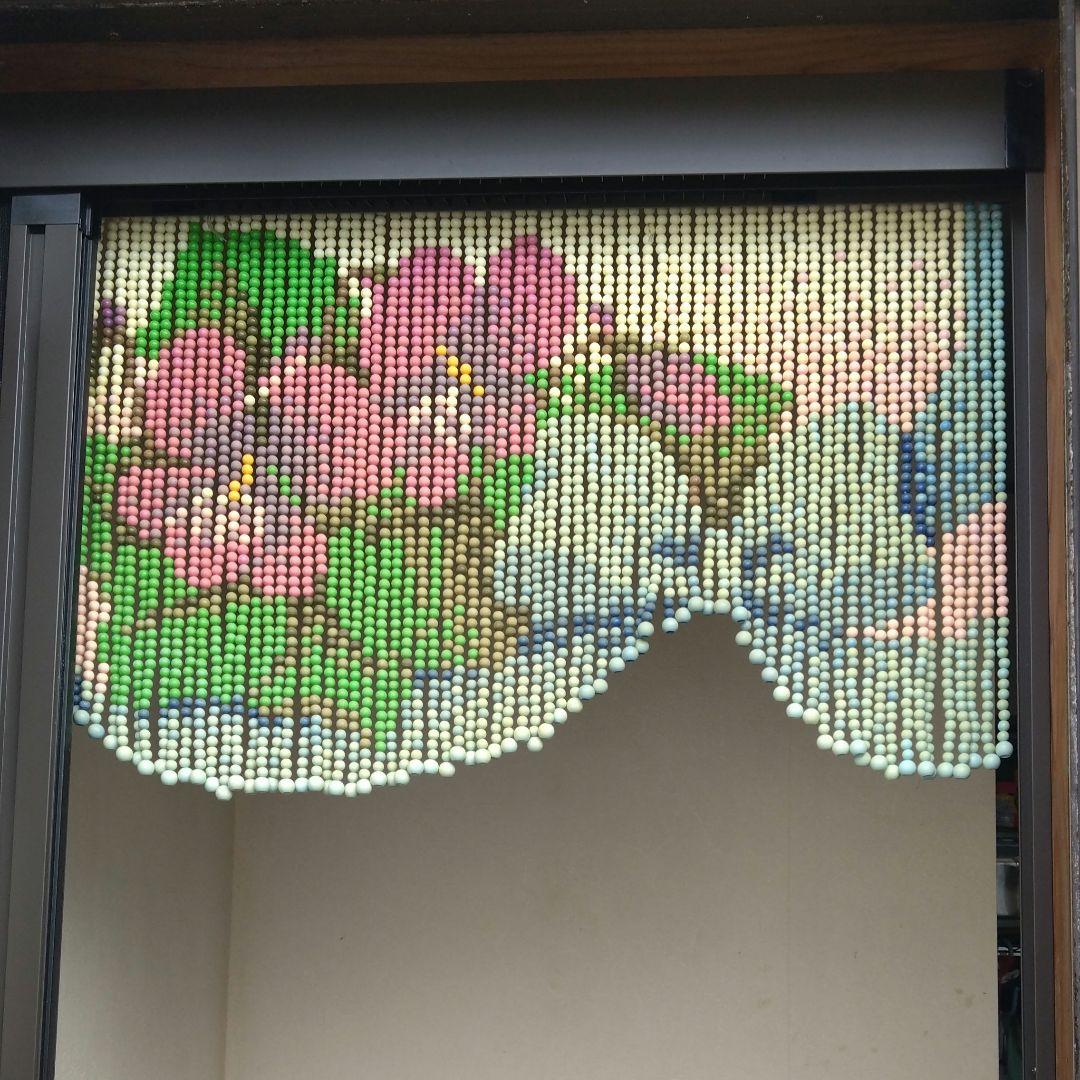 昭和レトロ 珠のれん 珠暖簾 花柄 のれん ハンドメイド レトロポップ 玉のれん