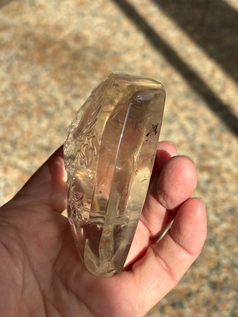 天然シトリン　龍の手彫り置物　流木台座付き　レインボーあり　236g 天然石