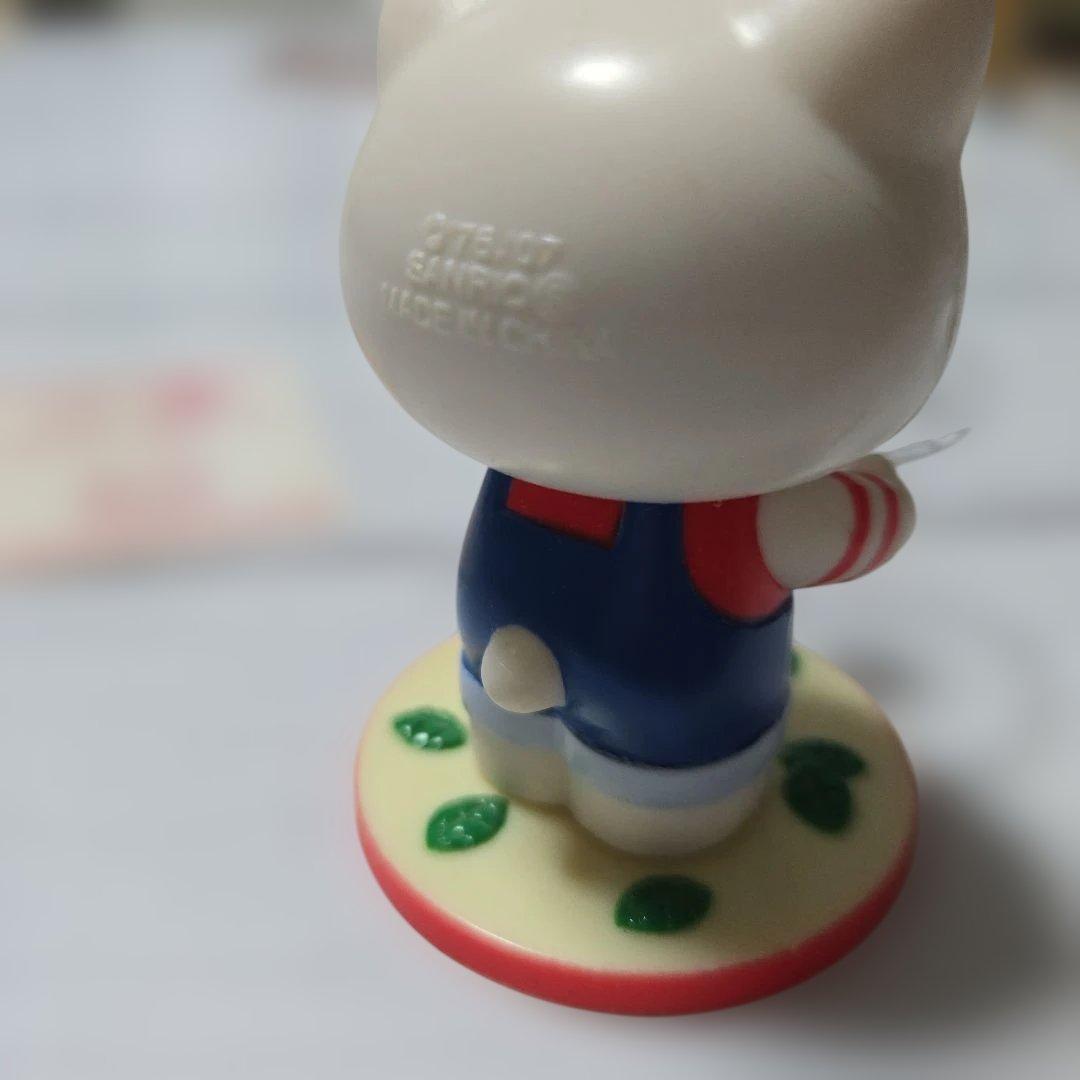 激レア　平成レトロ ハローキティ リンゴフィギュア 約7cm