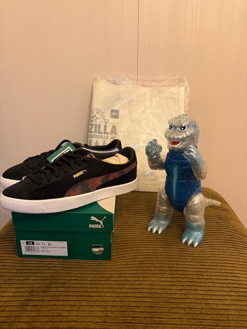 ■新品未使用■ シークレットベース ゴジラ ソフビ PUMA スニーカー セット
