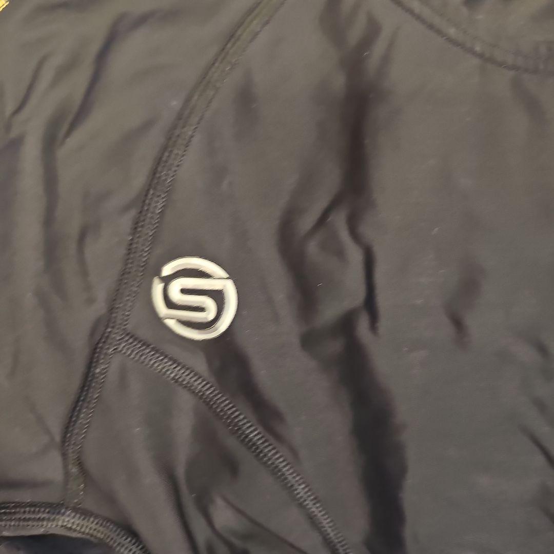 SKINS コンプレッションTシャツ M ブラック　スキンズ
