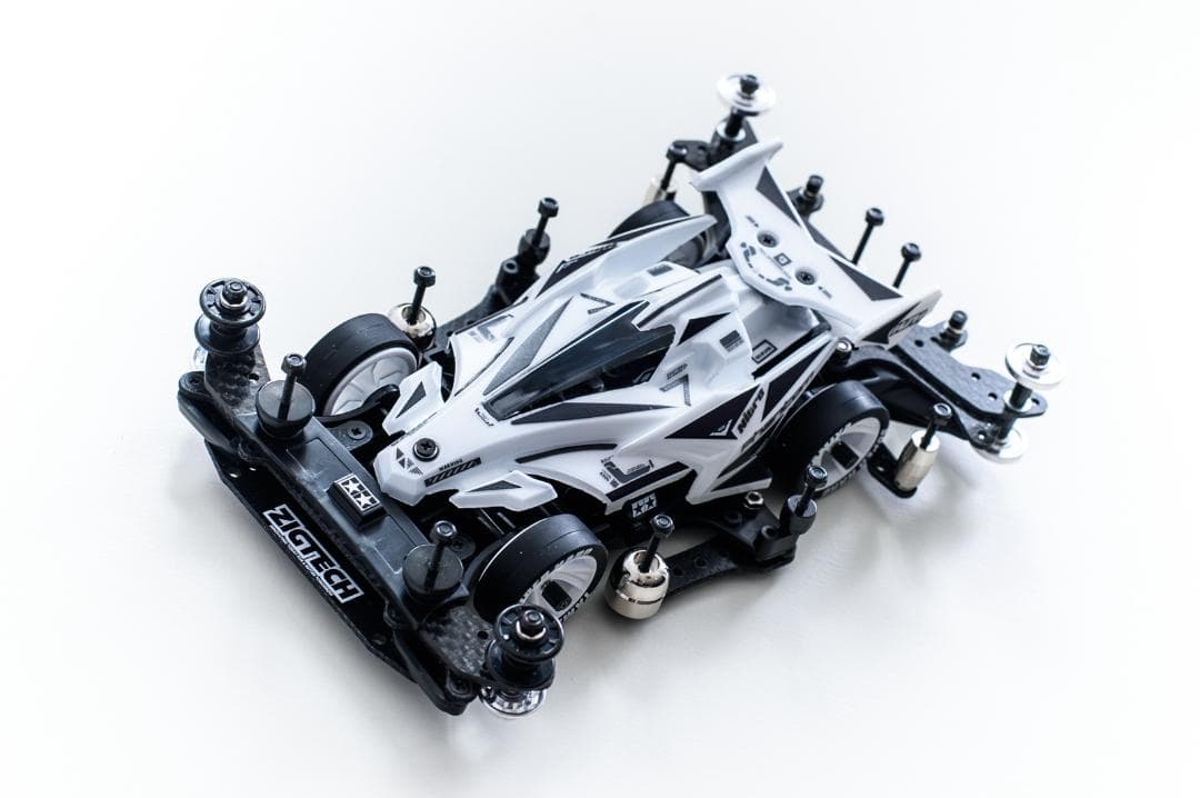ミニ四駆完成品★アバンテMk3 MAWH フルベアリング・ポリカボディ未走行