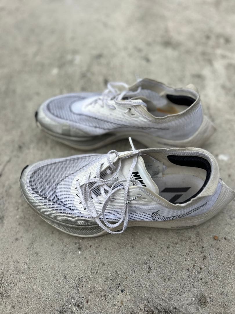 Nike ZoomX Vaporfly Next% 26センチ