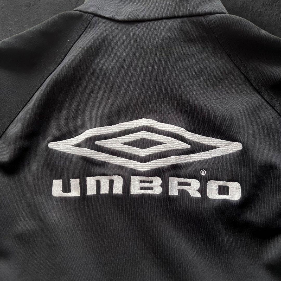00s umbro チェルシー　短丈　トラックジャケット　黒　L 刺繍