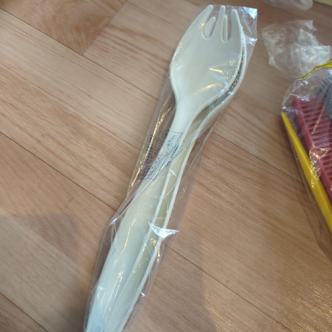 新品タッパウェア