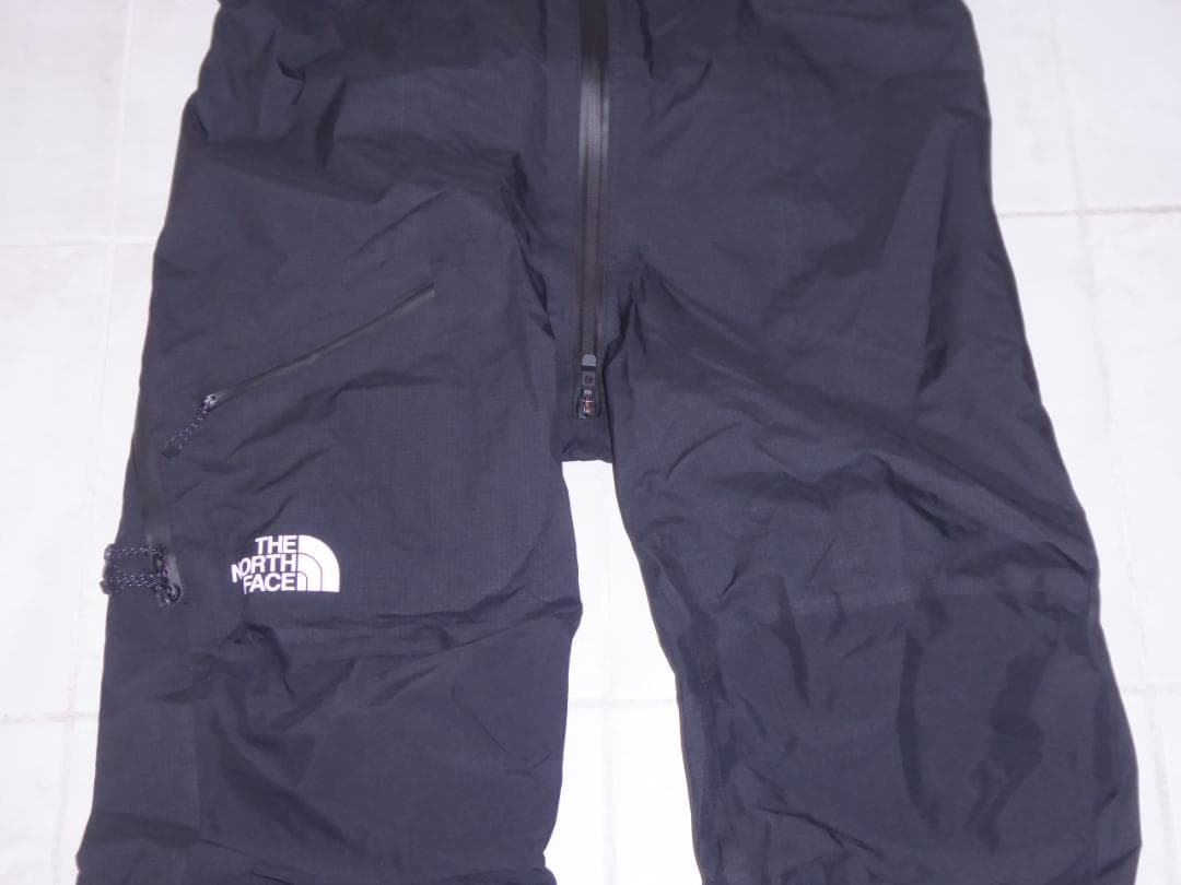 ■未使用品！THE NORTH FACE ハイブリッドシアアイスビブ Lサイズ■