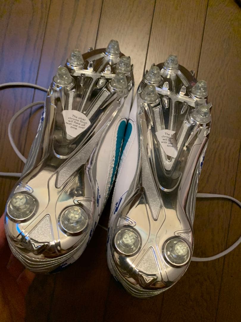アメリカンフットボール スパイク　Nike