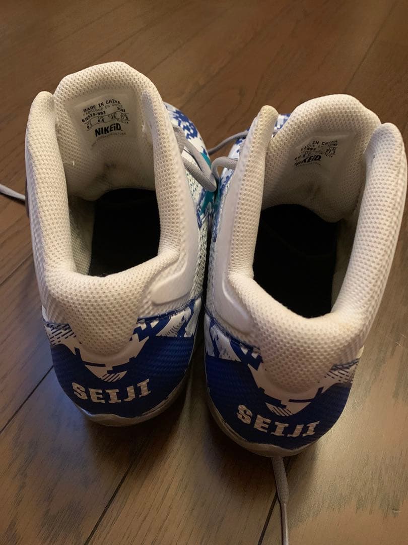 アメリカンフットボール スパイク　Nike