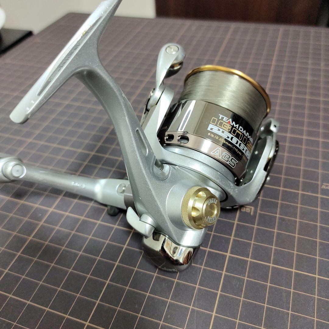 ダイワ　イグニス2506C　ハンドルノブSLPワークス　ダイワ袋付き