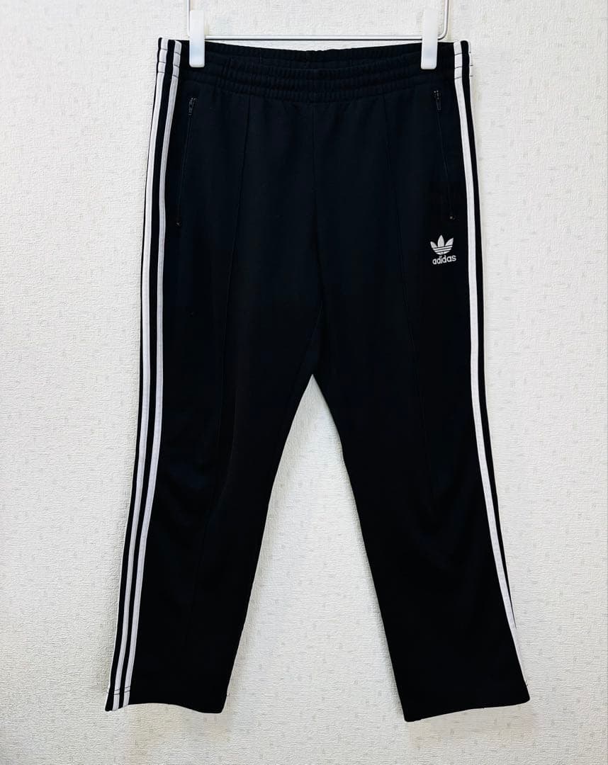 adidas 黒 ジャージパンツ 3stripes
