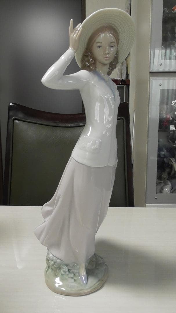 LLADRO　リヤドロ　【春のそよ風】　陶器　リアドロ　インテリア　Ｌ550