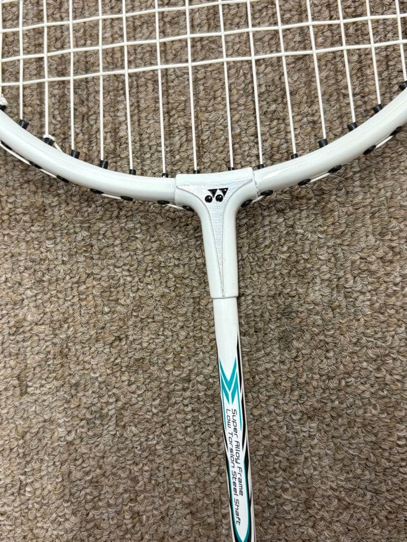 【極美品】ヨネックス YONEX MUSCLEMEGA B-700 ラケット