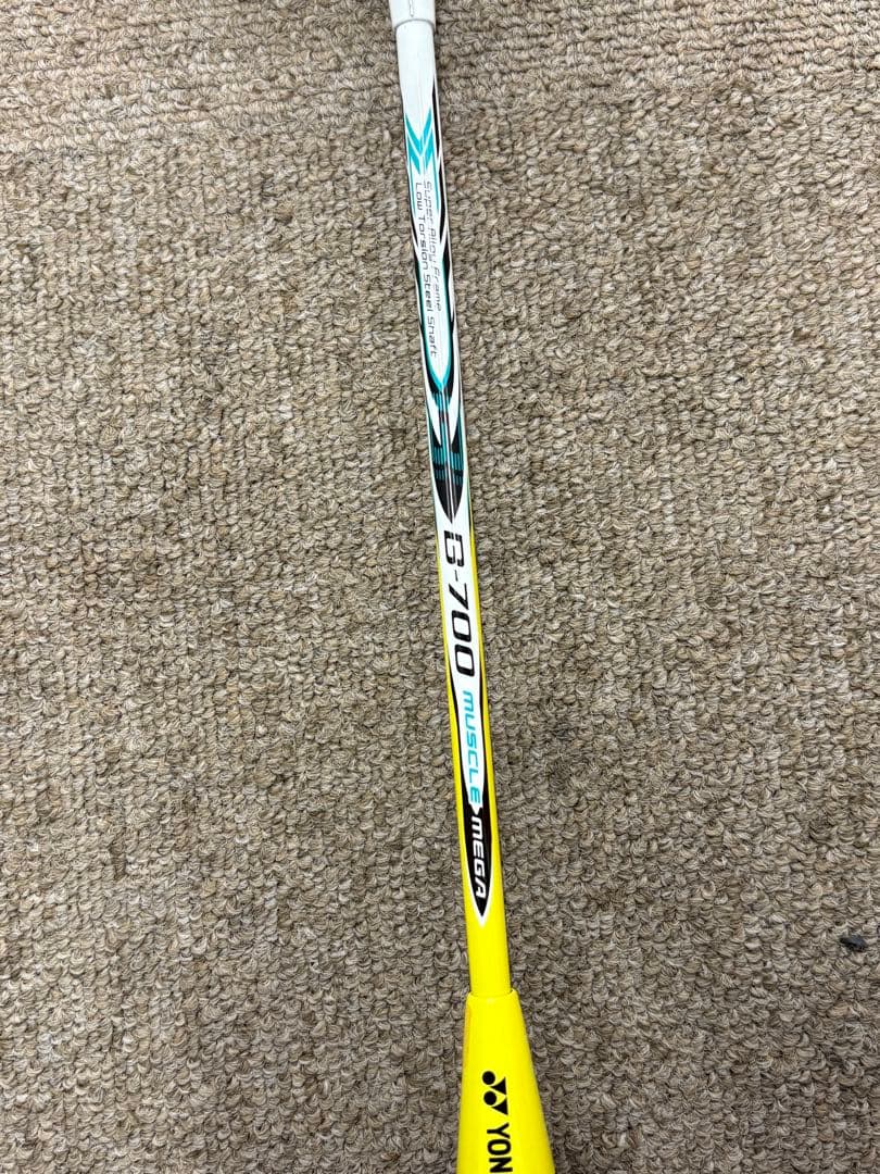 【極美品】ヨネックス YONEX MUSCLEMEGA B-700 ラケット