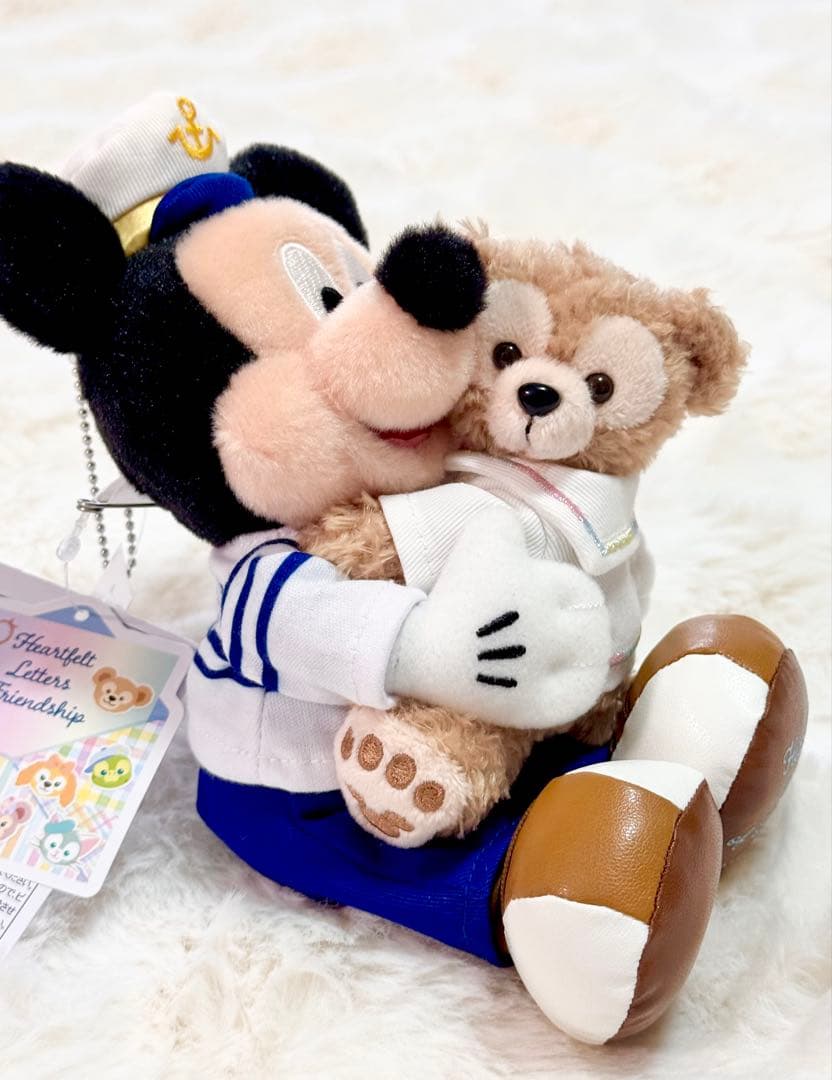 ディズニー　ダッフィー　ミッキーマウス ハートフェルト　ぬいぐるみバッジ　ぬいば