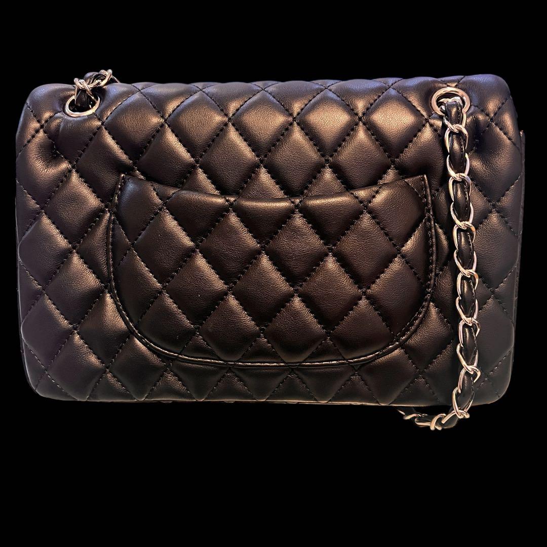CHANEL ブラックレザー ショルダーバッグ
