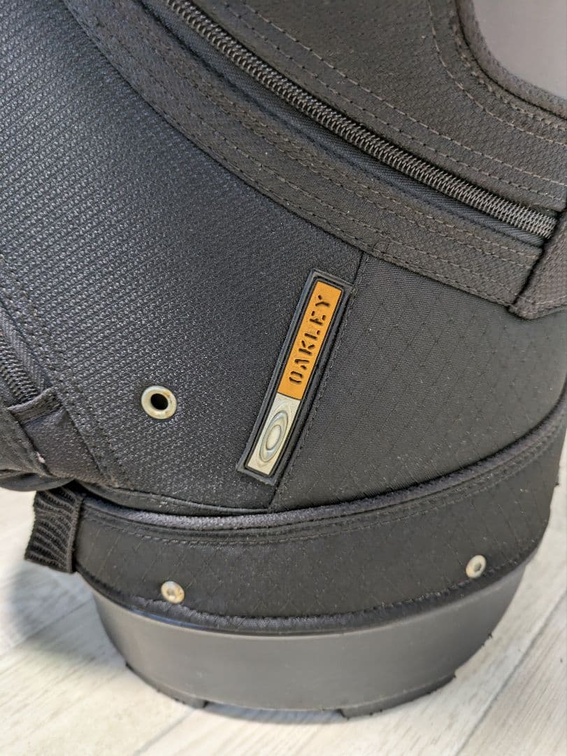 OAKLEY スタンド式キャディバック　オークリー　ブラックゴルフバッグ