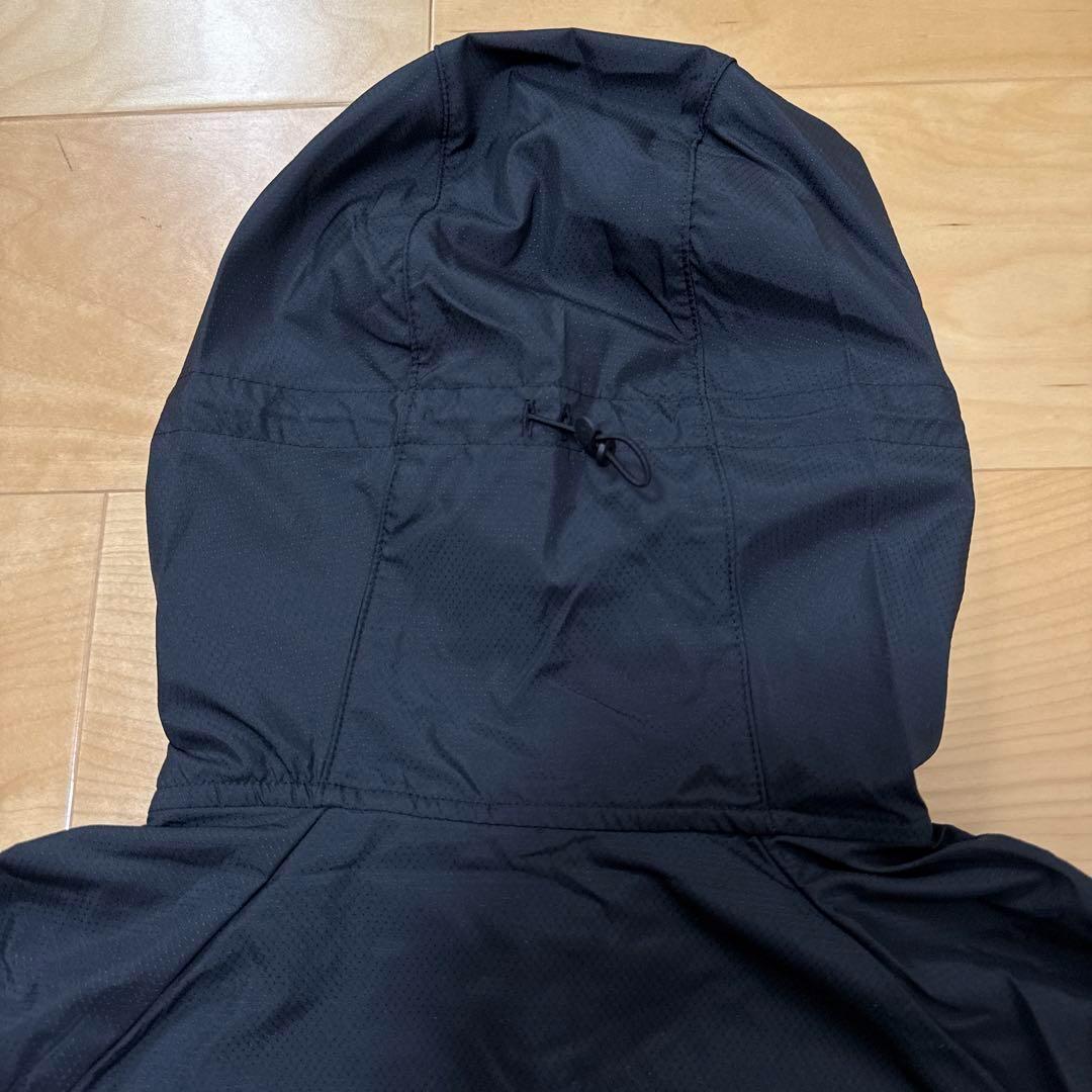 NIKE ランニングジャケット　ウィンドブレーカー　メンズ　黒　M 新品　薄手