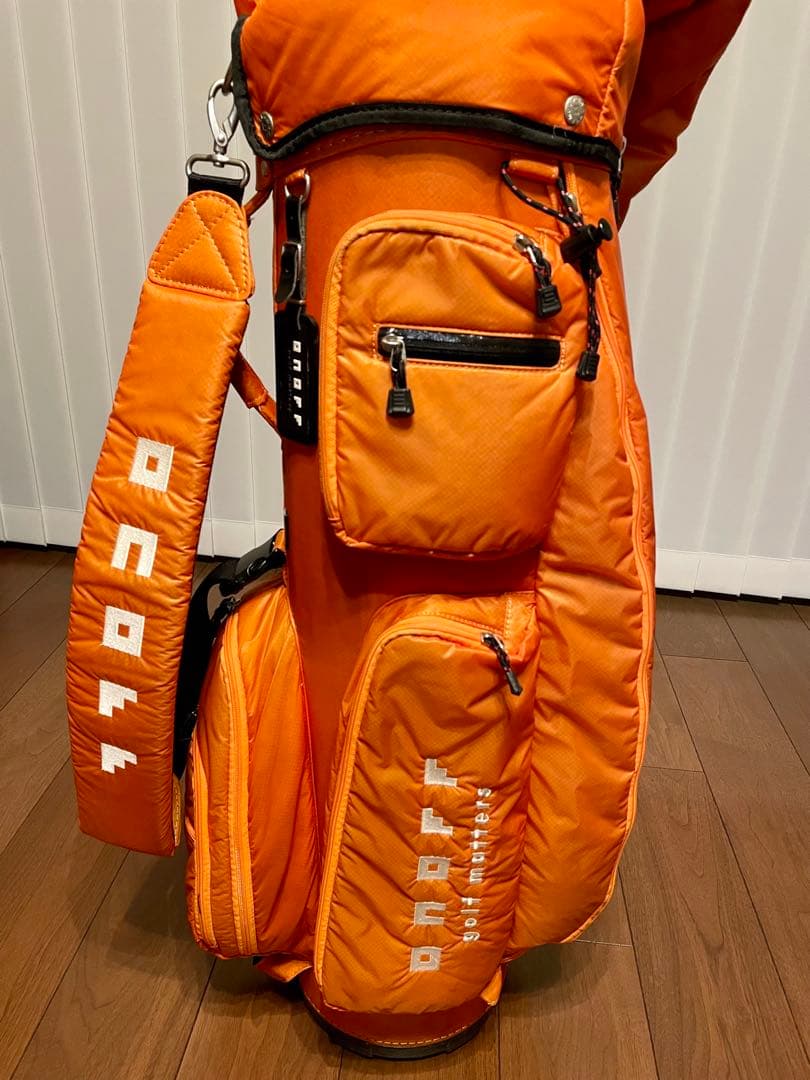 ゴルフバッグ　ONOFF 軽量
