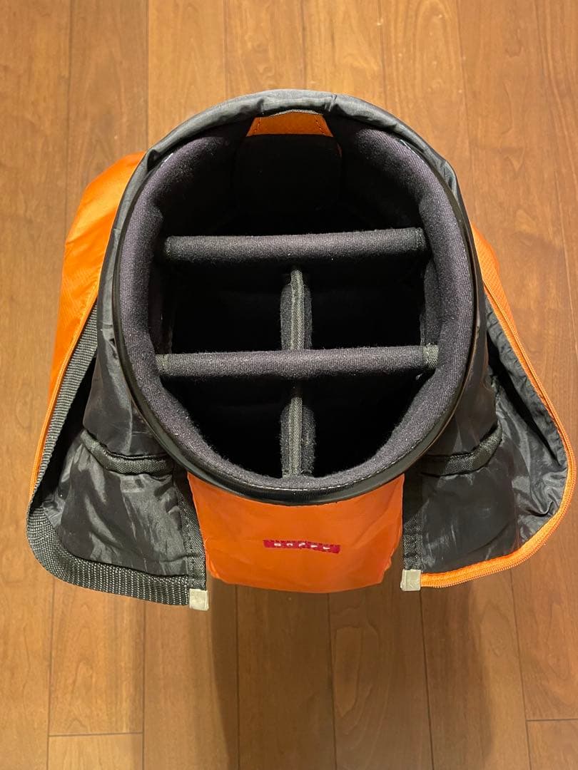 ゴルフバッグ　ONOFF 軽量