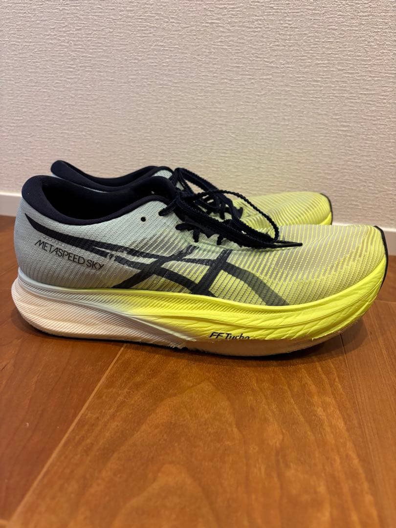 asics メタスピードスカイ　26.5㌢