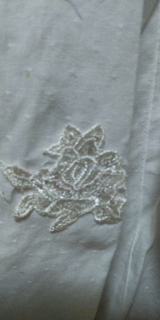 刺繍入りホワイト割烹着(Hischrone)