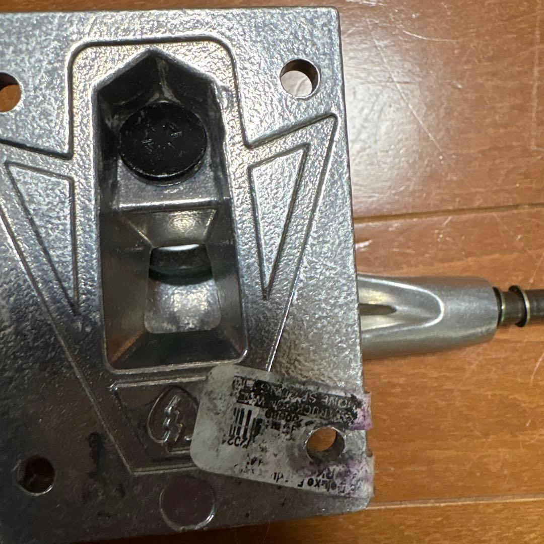 hiスケボーサンダートラック147