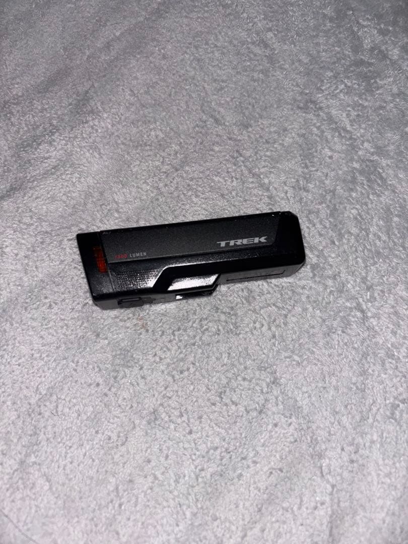 TREK Ion 200 USB充電式 ブラックライト