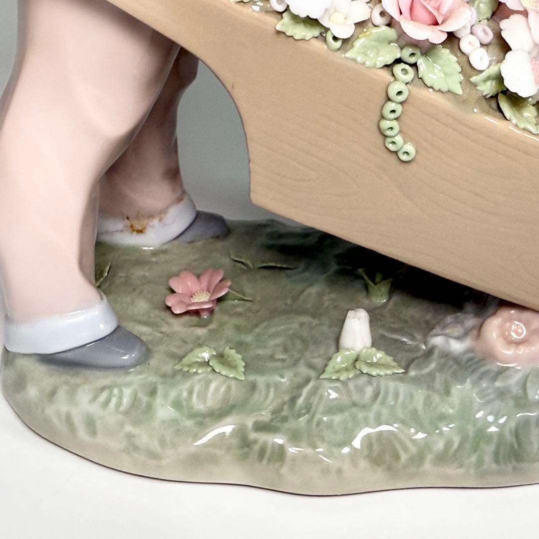 希少 LLADRO リヤドロ 花車 フィギュリン 陶器人形 置物　1283