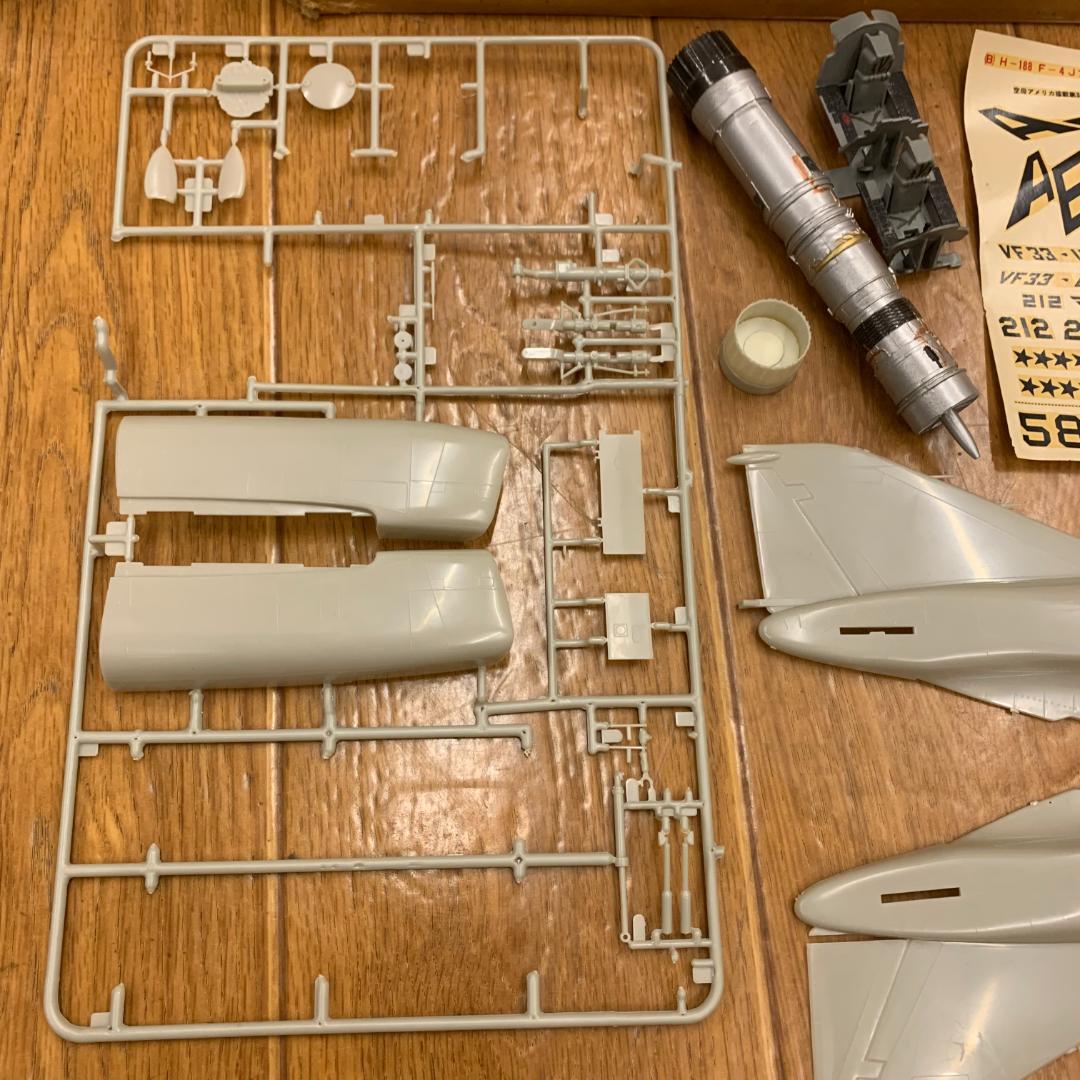 プラモデル　戦闘機　2台まとめセット！ファントム　/　メッサーシュミット