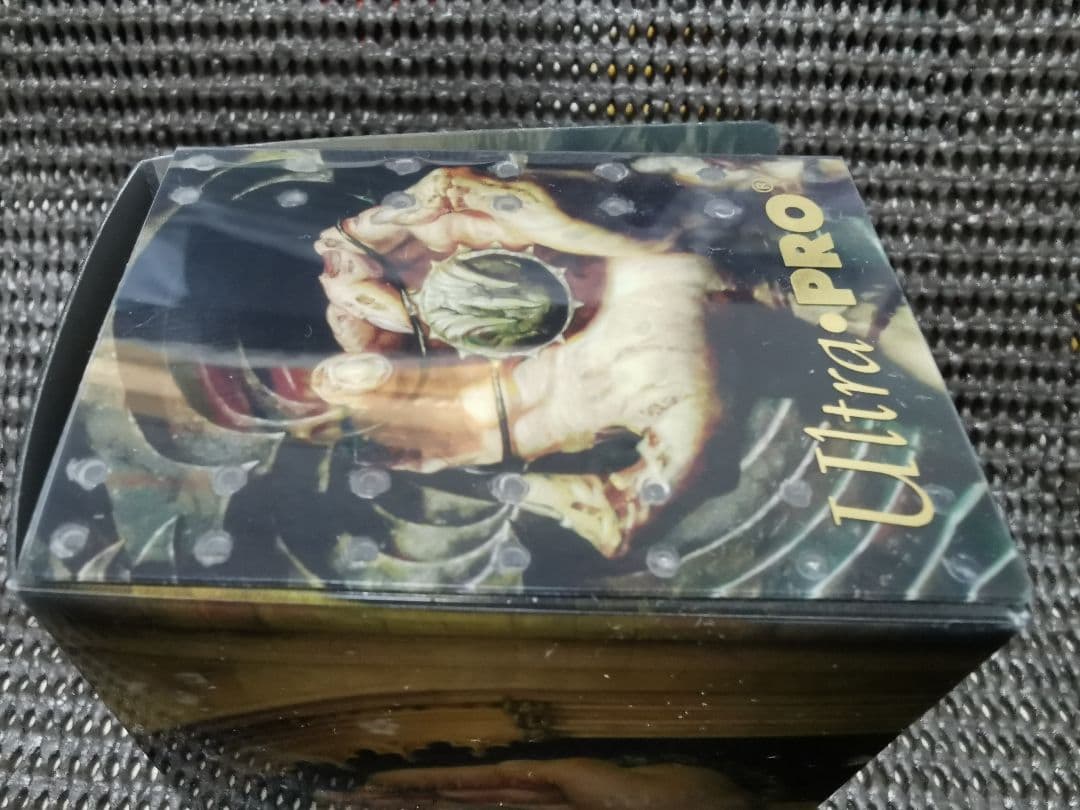レア　mtg　デッキケース　スリーブ80枚　モックス・ダイヤモンド　mox